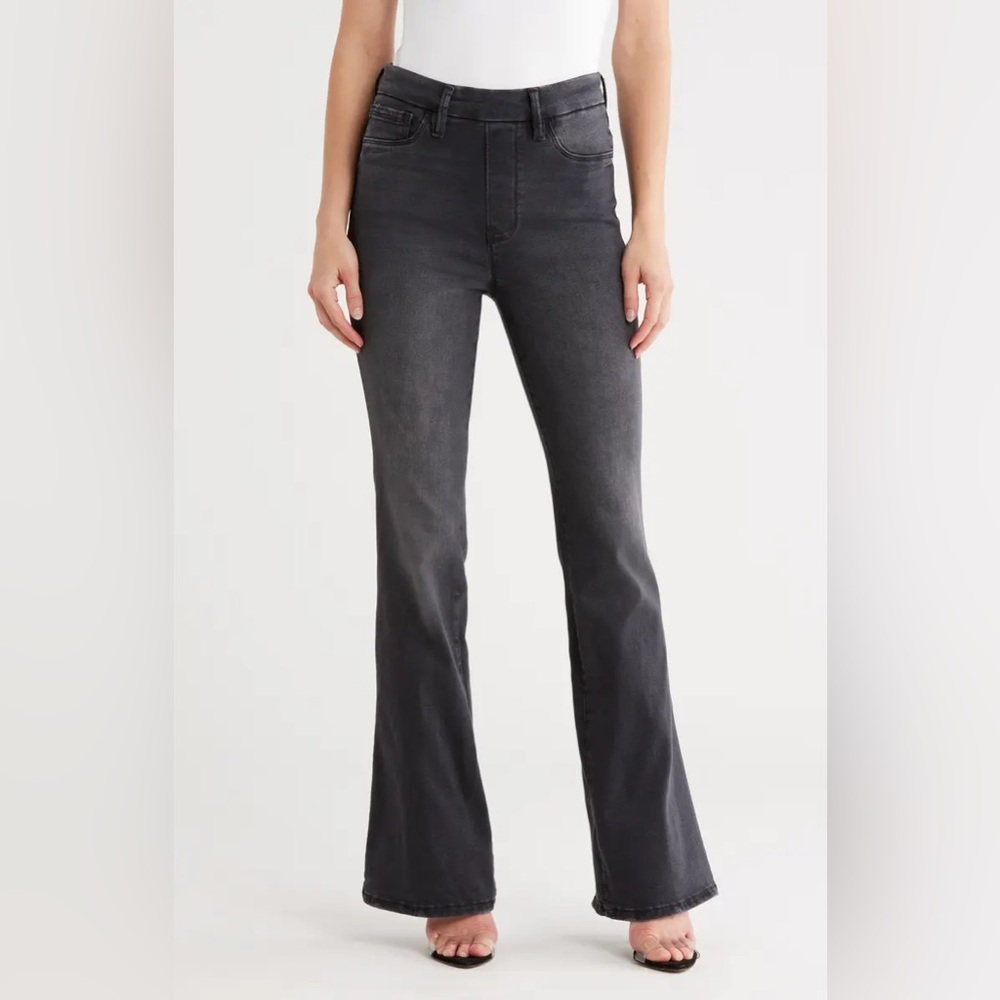 Nwt Good American black pull on power stretch Flare Jeans‎